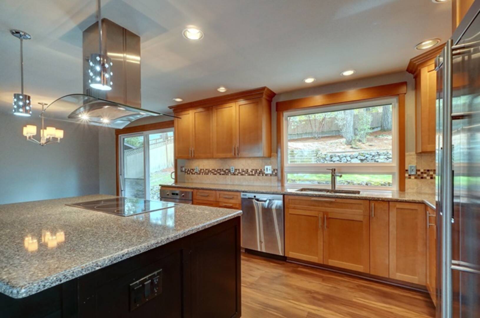 6722 Twin Hills Dr W University Place, WA 98467