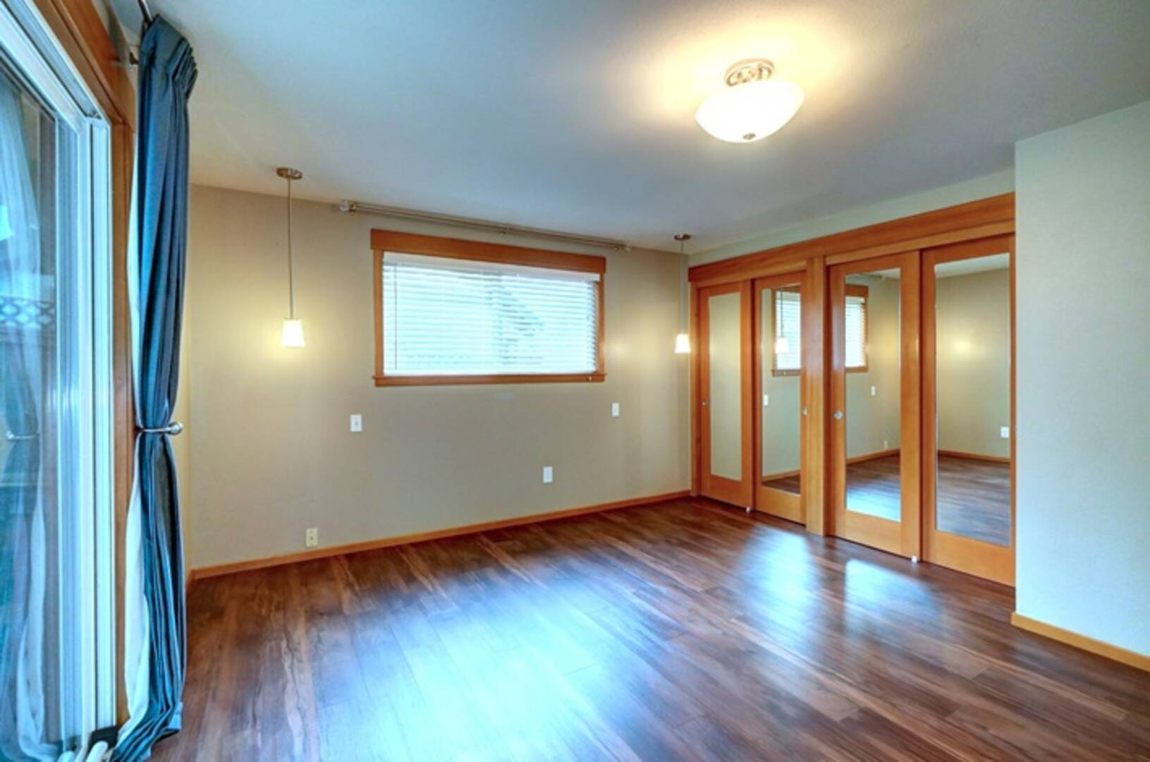 6722 Twin Hills Dr W University Place, WA 98467
