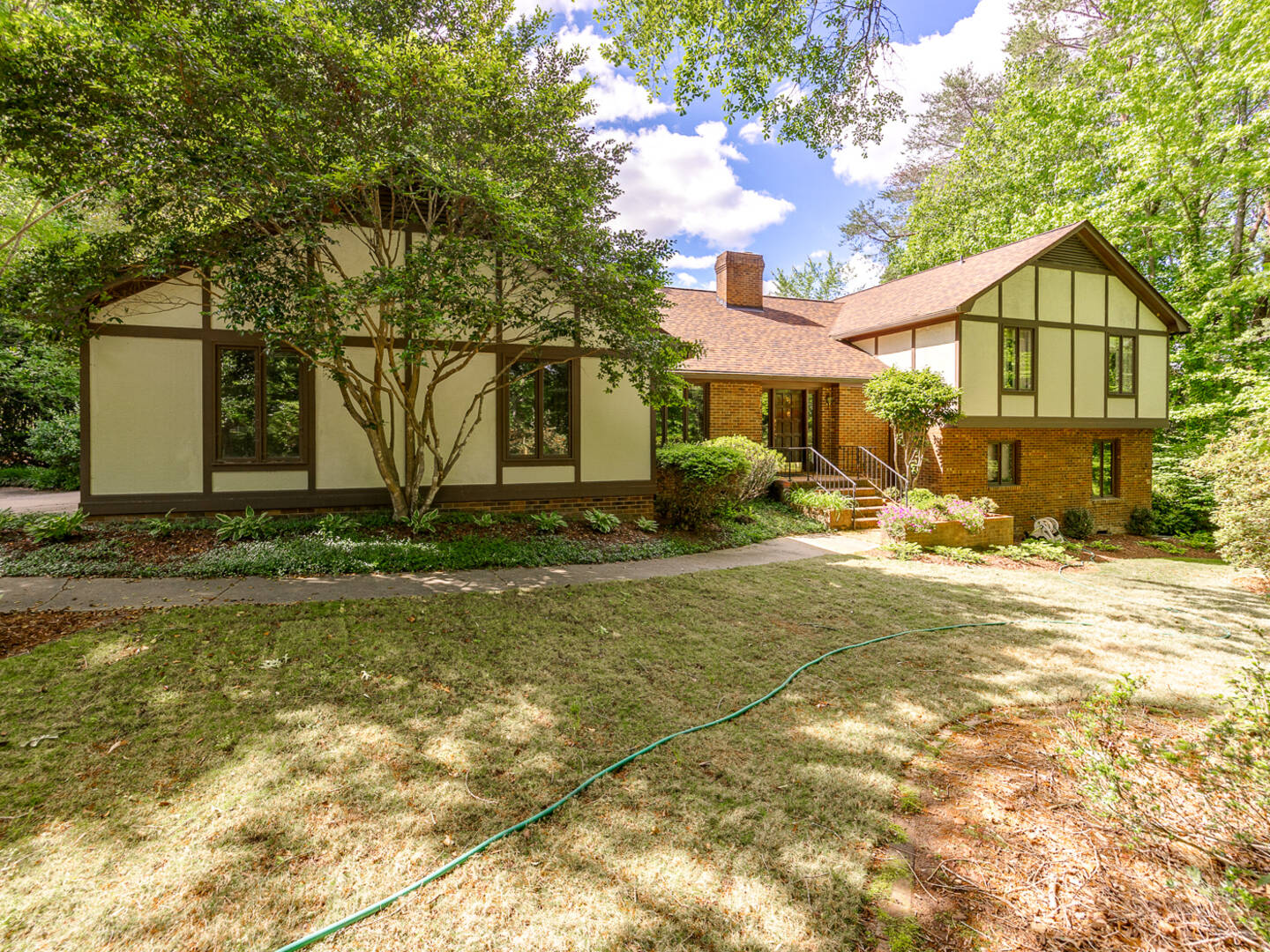 129 Sorrento Dr. Moore, SC 29369