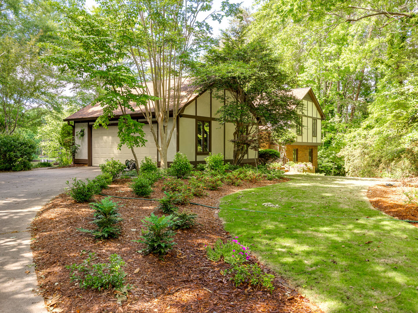 129 Sorrento Dr. Moore, SC 29369