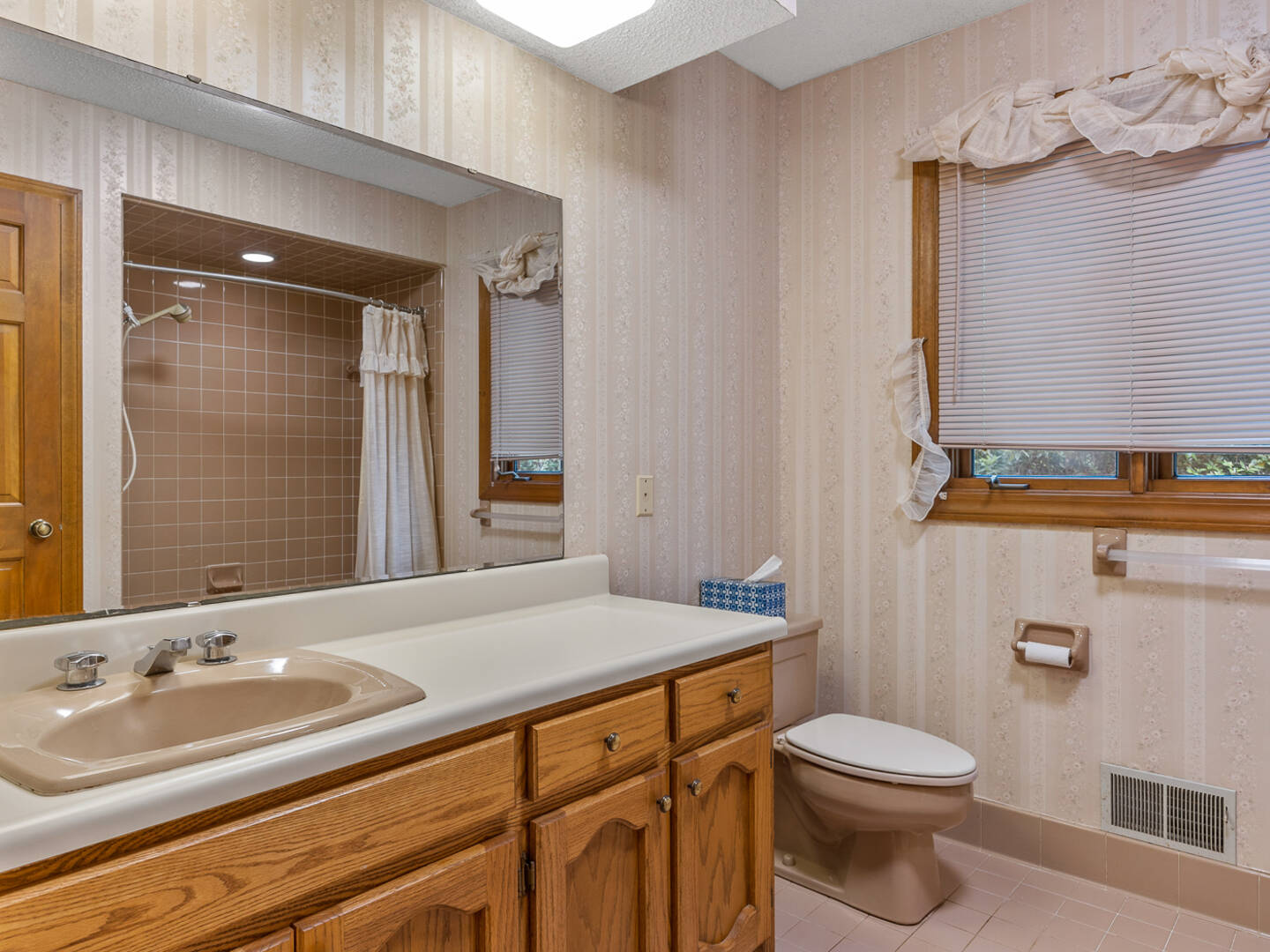 129 Sorrento Dr. Moore, SC 29369