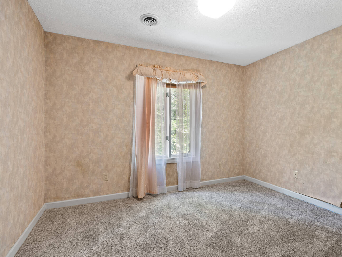 129 Sorrento Dr. Moore, SC 29369