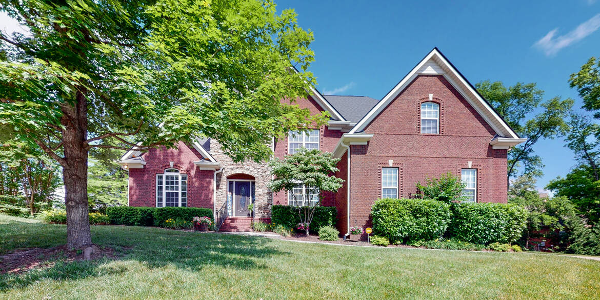 Brivity 1018 Glessner Drive Spring Hill, Tennessee 37174