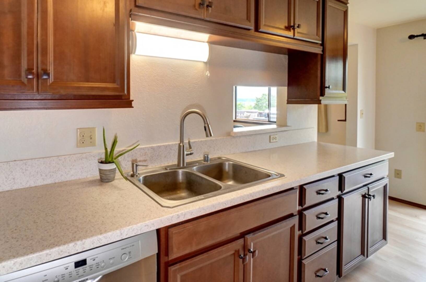 1009 Rowell St Steilacoom, WA 98388