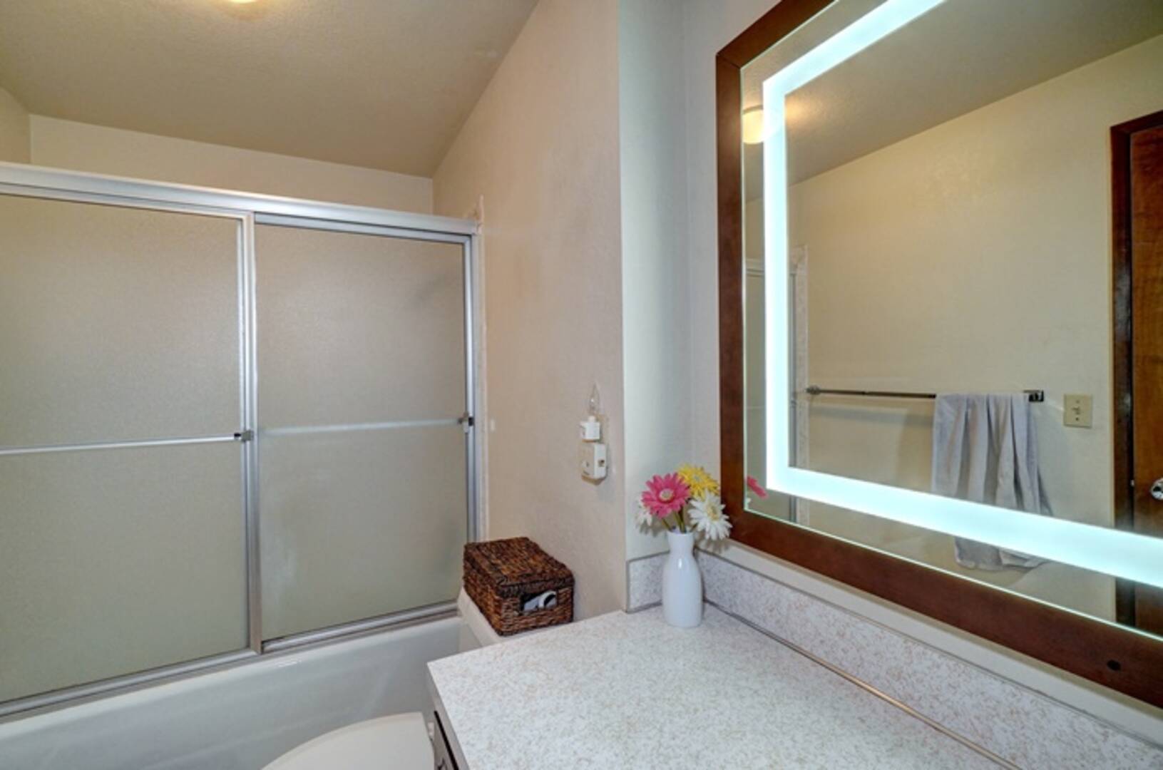 1009 Rowell St Steilacoom, WA 98388