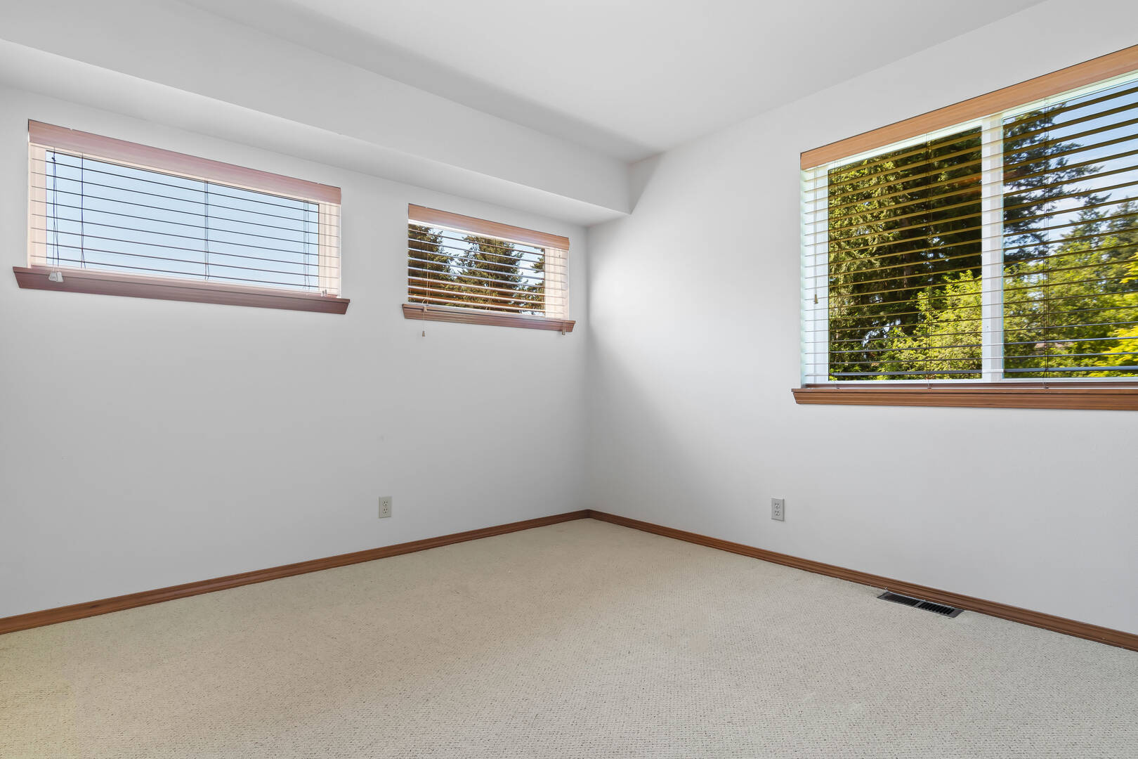 9115 33rd ST E  Edgewood, WA 98371