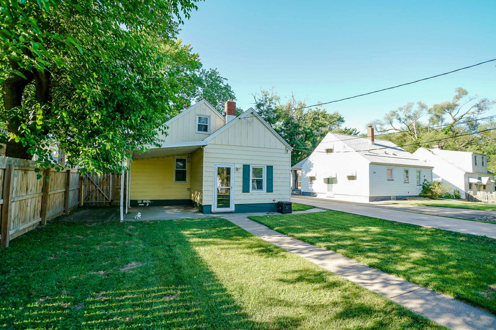 1914 W Richwoods Blvd Peoria, IL 61604