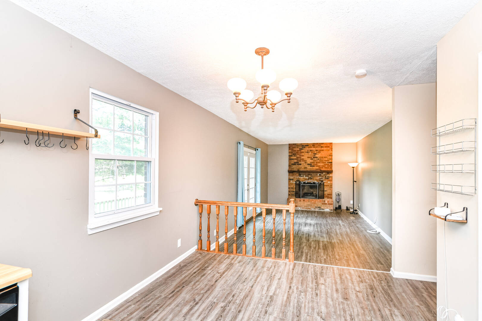 8633 Fox Ridge Lane Indianapolis, IN 46256