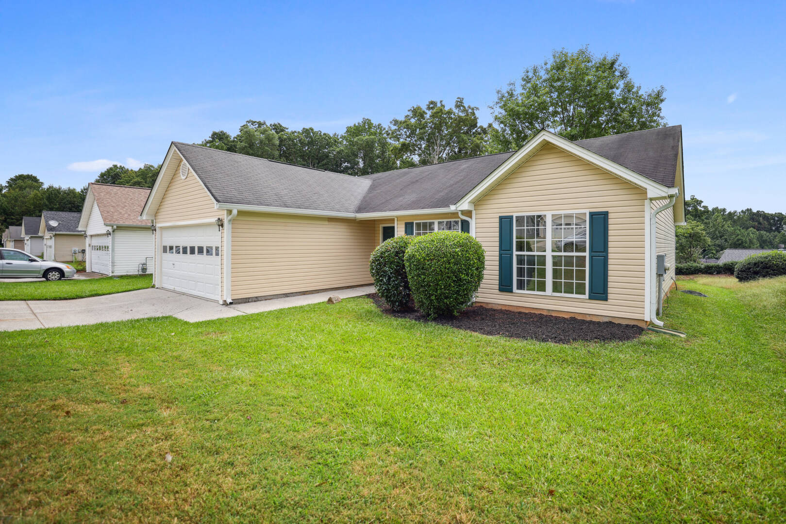 705 Amelia Grove Ln Lawrenceville, GA 30045