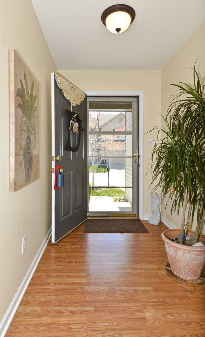 Brivity 4247 Forder Heights Saint Louis, MO 63129 Virtual Tour