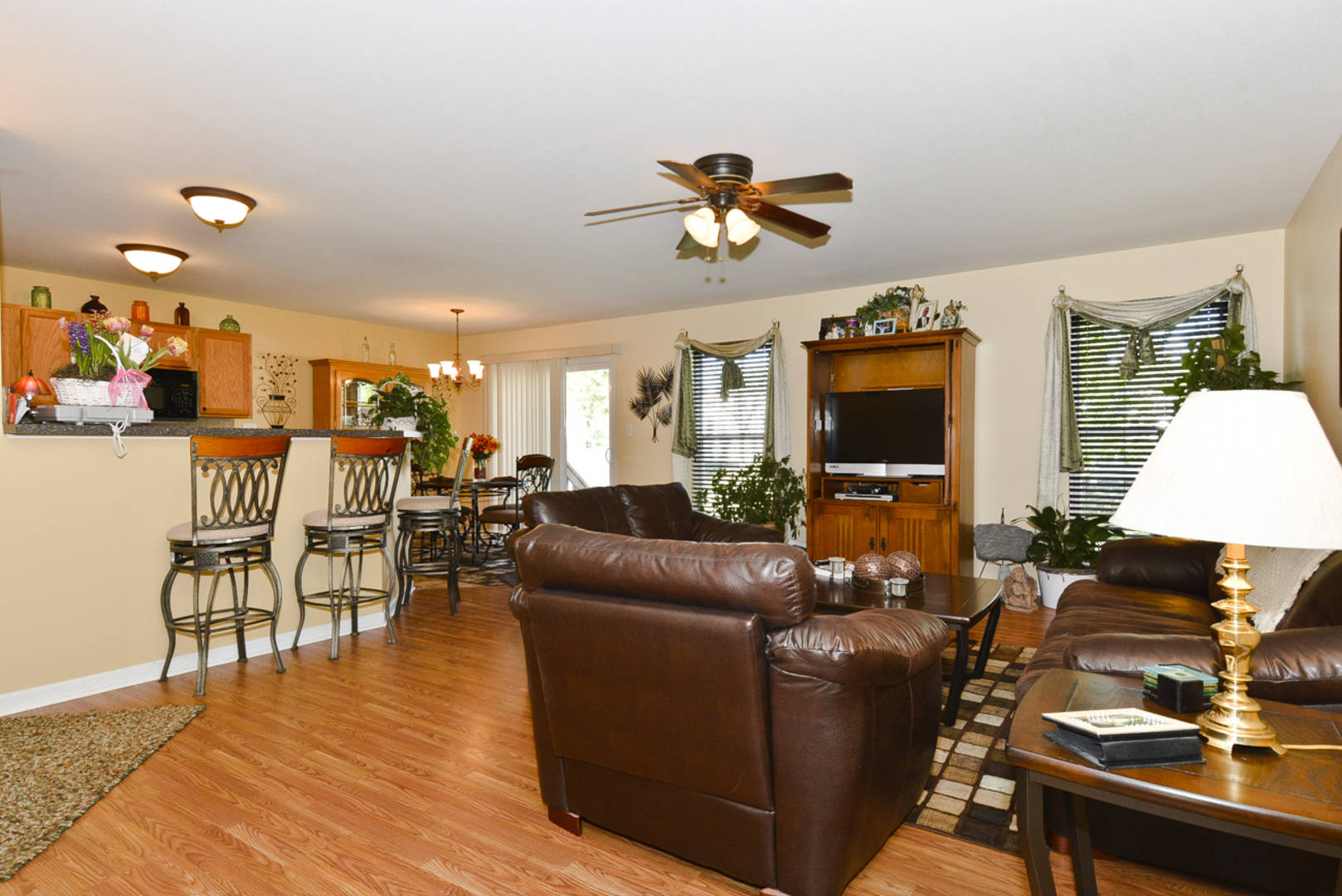 Brivity 4247 Forder Heights Saint Louis, MO 63129 Virtual Tour