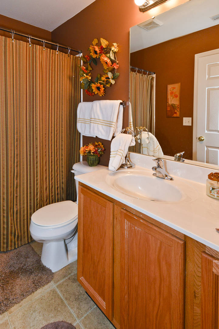 Brivity 4247 Forder Heights Saint Louis, MO 63129 Virtual Tour