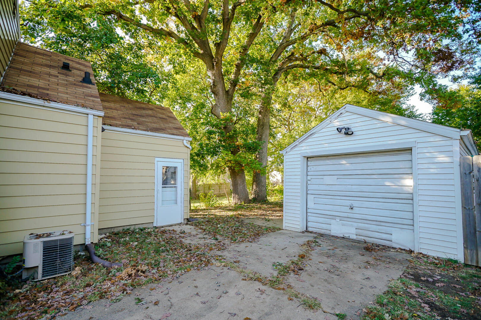 1101 E Rouse Ave Peoria Heights, IL 61616