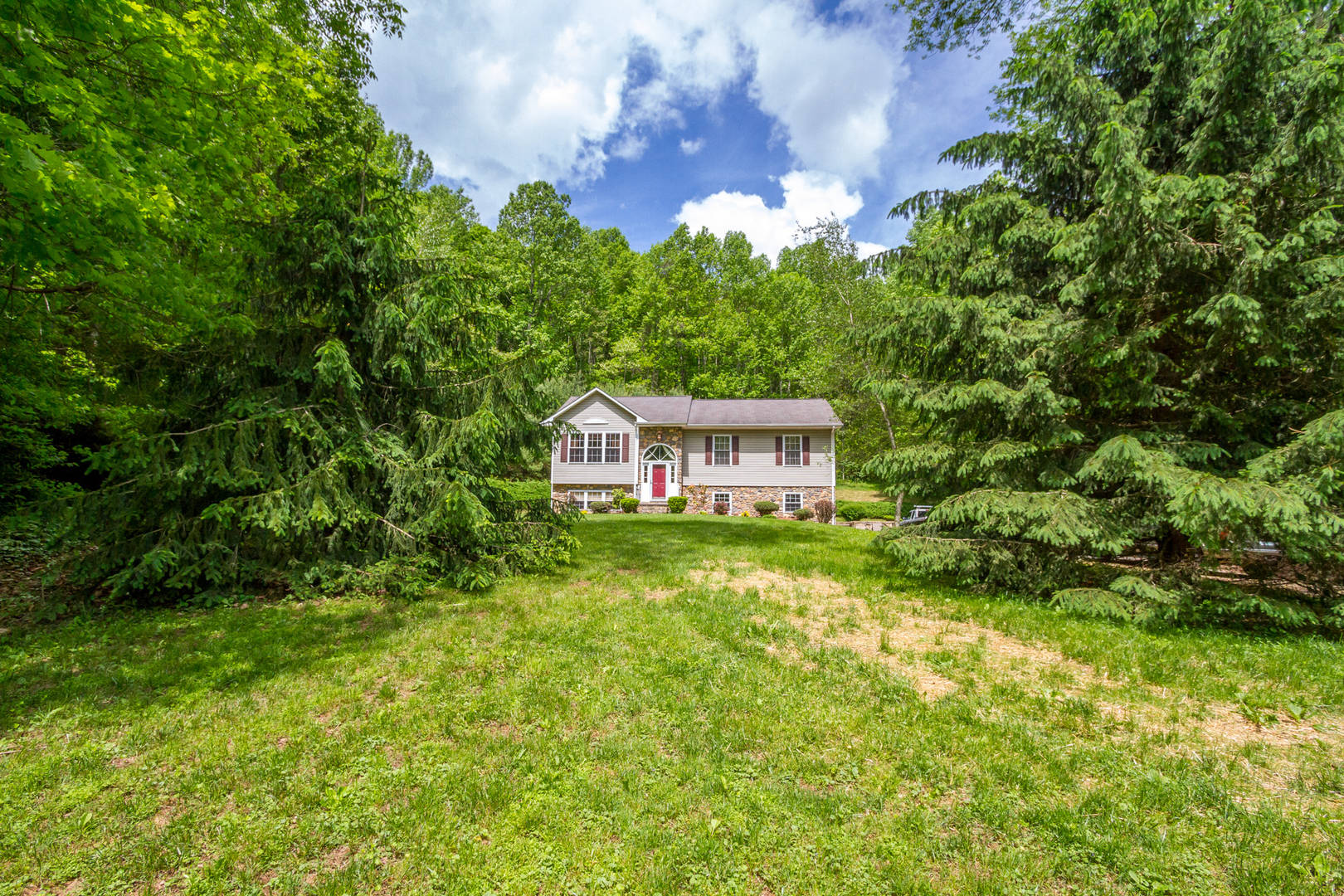 Brivity 8794 Copper Hill Road Copper Hill, VA 24079 Virtual Tour