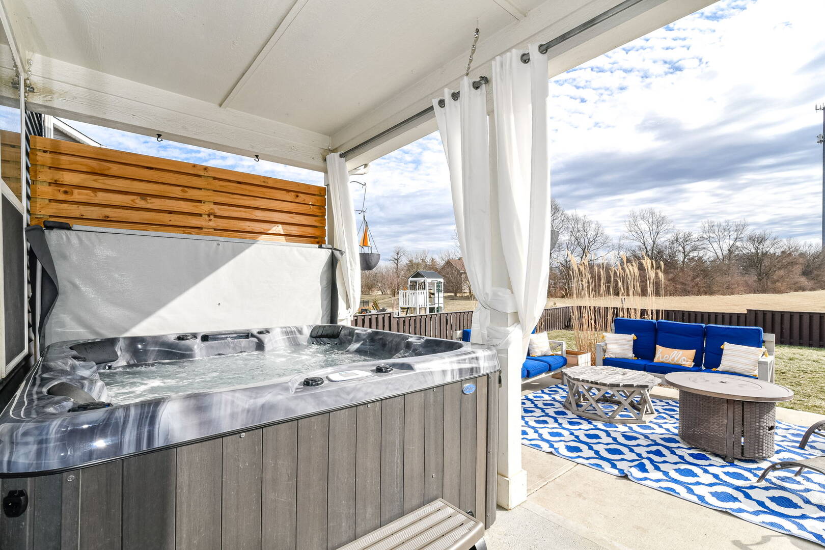 6307 Falcon Lane Zionsville, IN 46077