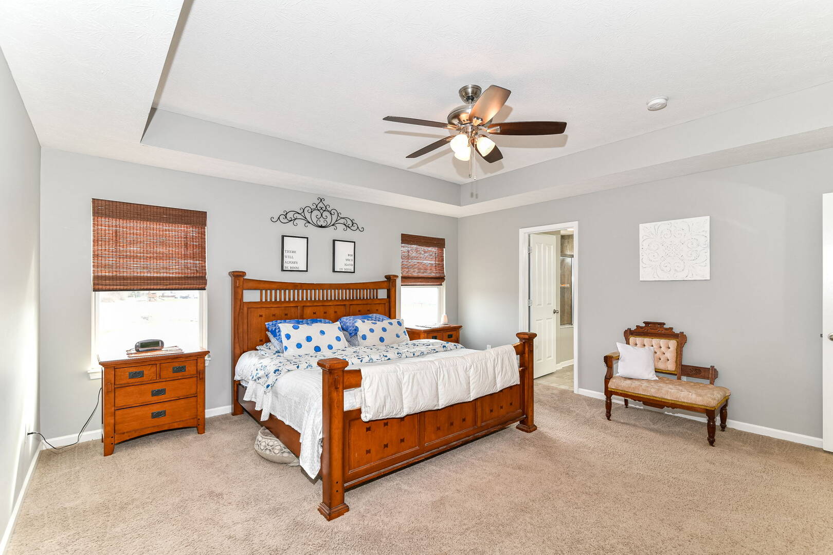 6307 Falcon Lane Zionsville, IN 46077