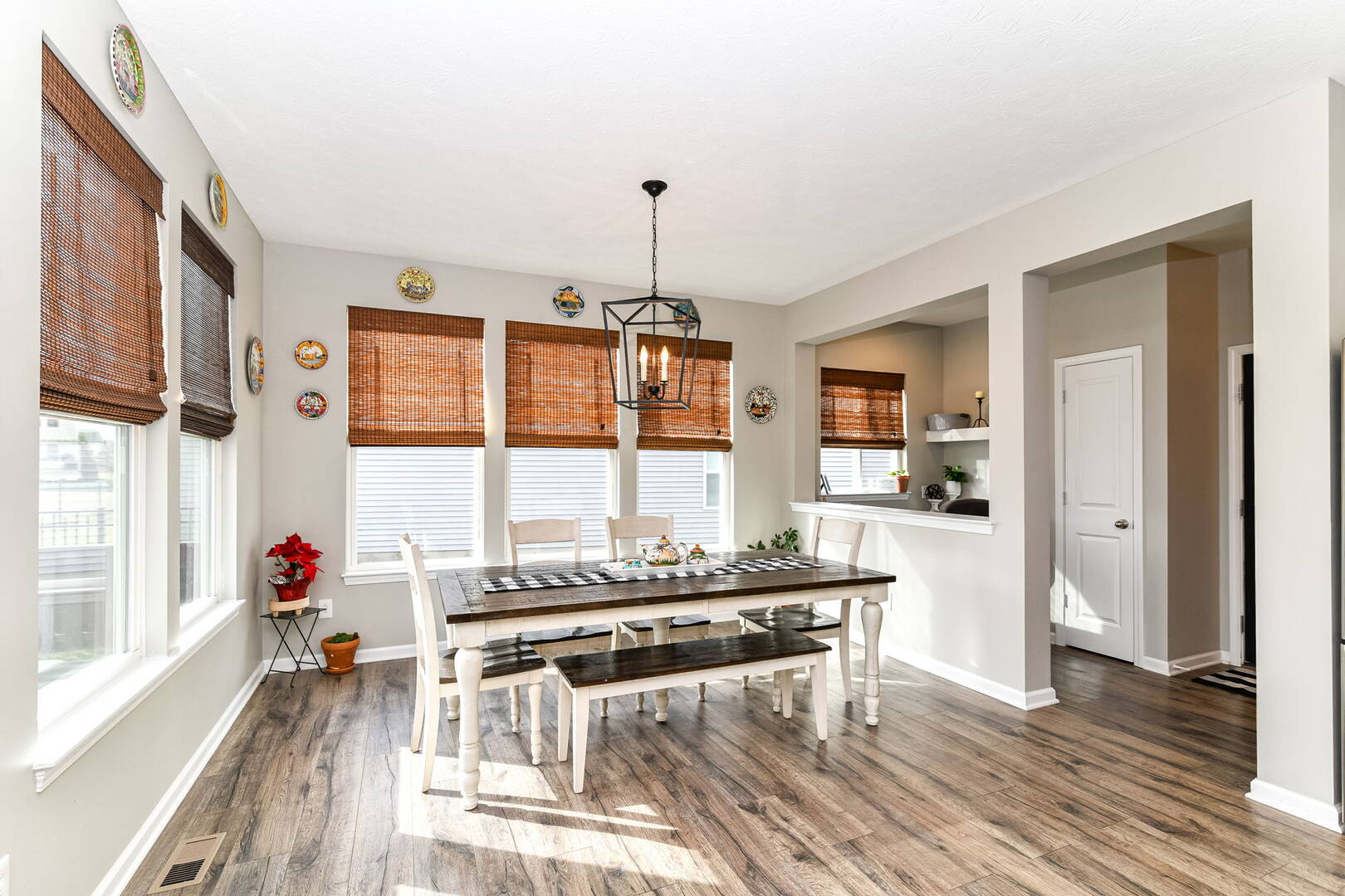 6307 Falcon Lane Zionsville, IN 46077