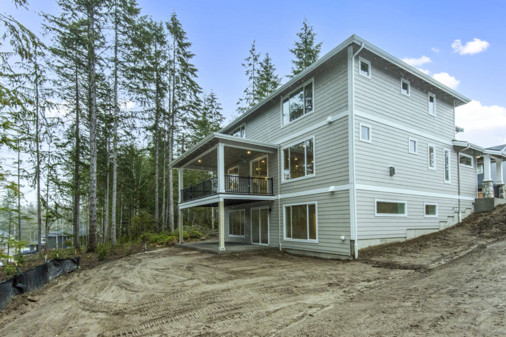 4962 Amherst Way SW Port Orchard, WA 98367