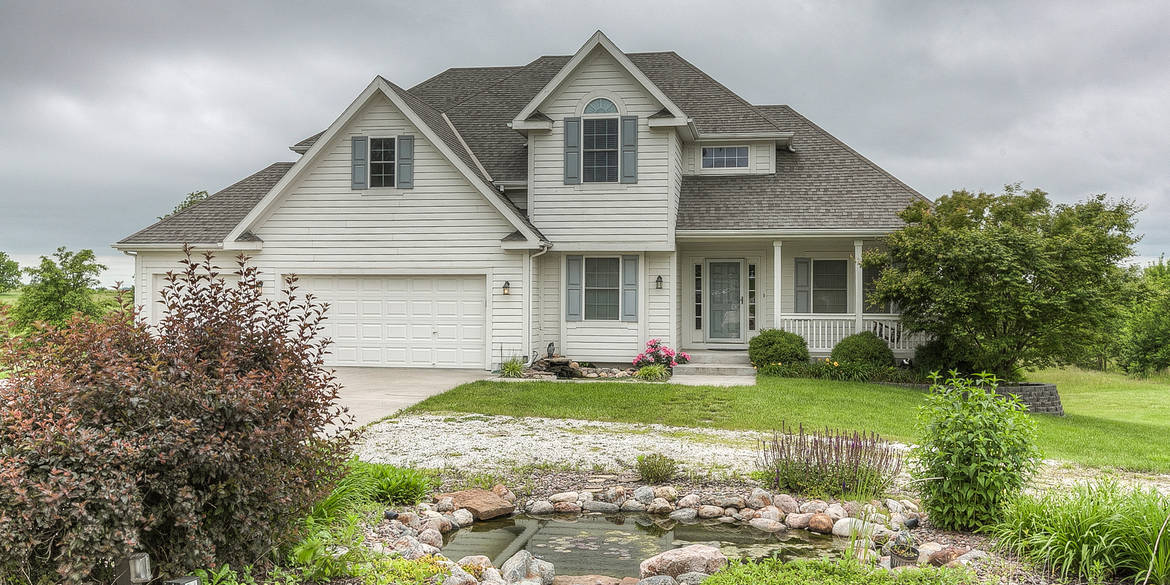 Brivity 24490 Lackman Bucyrus, KS 66013