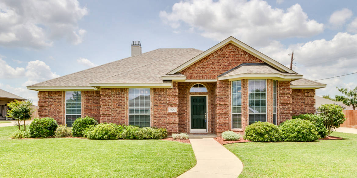 Brivity 1604 Spencer Lane Cleburne, TX 76033