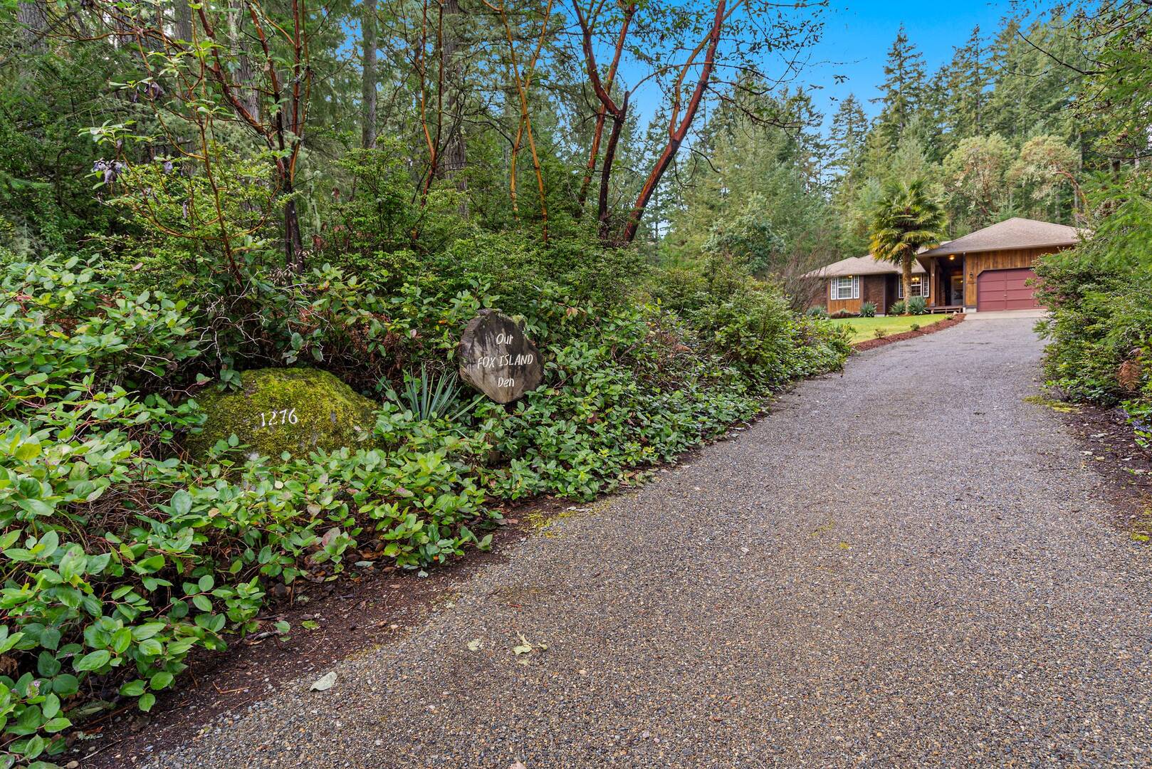 1276 12th Ct Fox Island, WA 98333