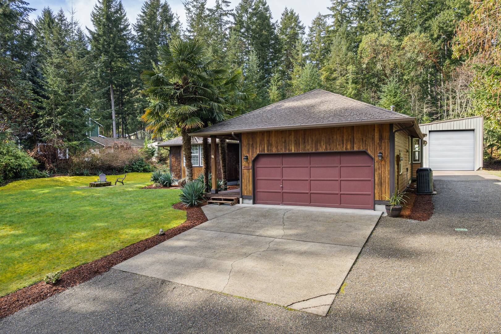 1276 12th Ct Fox Island, WA 98333