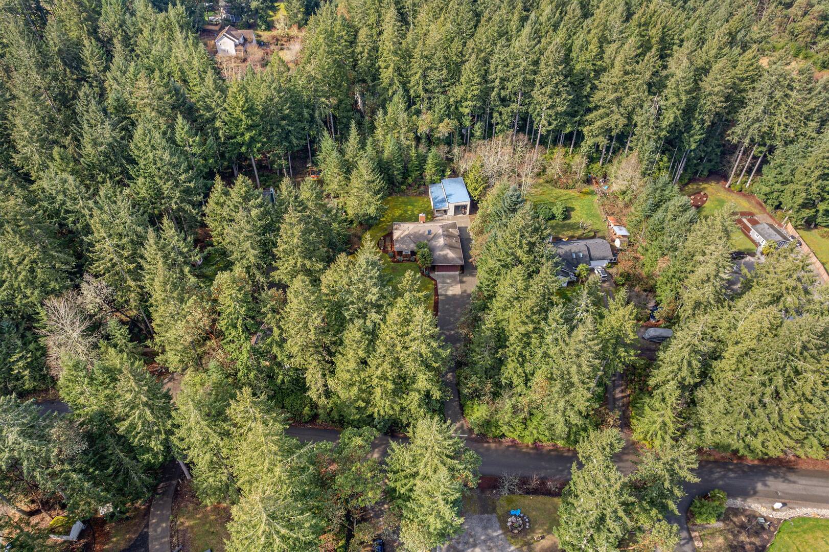 1276 12th Ct Fox Island, WA 98333