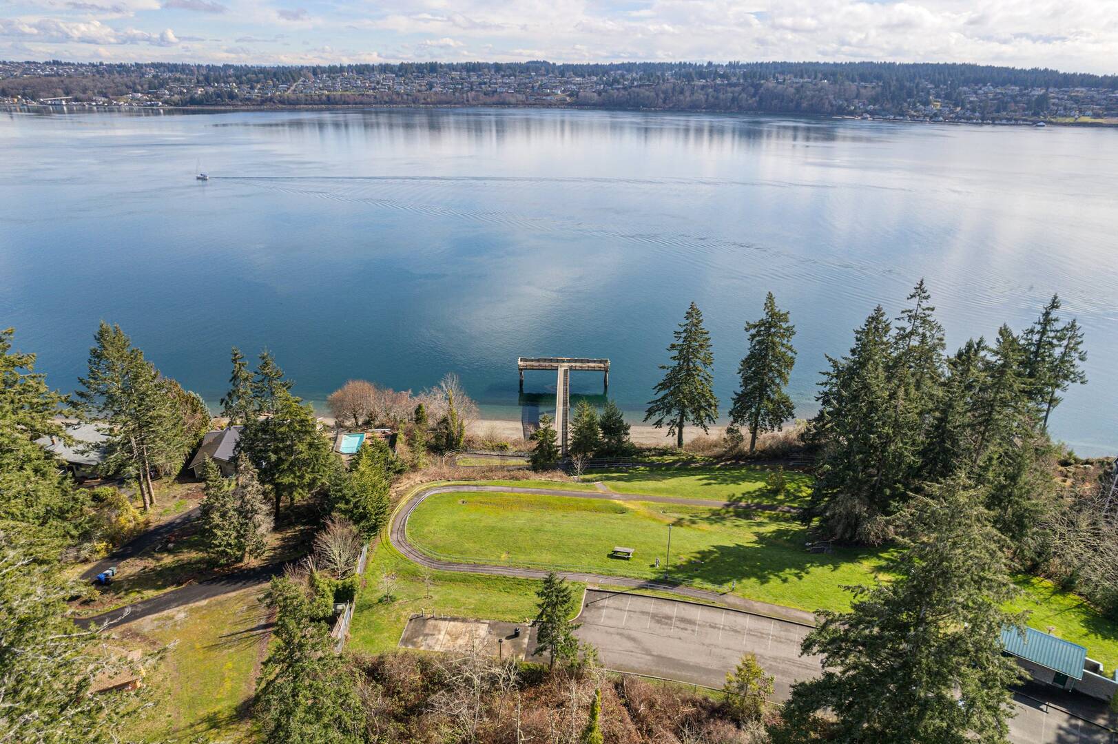 1276 12th Ct Fox Island, WA 98333