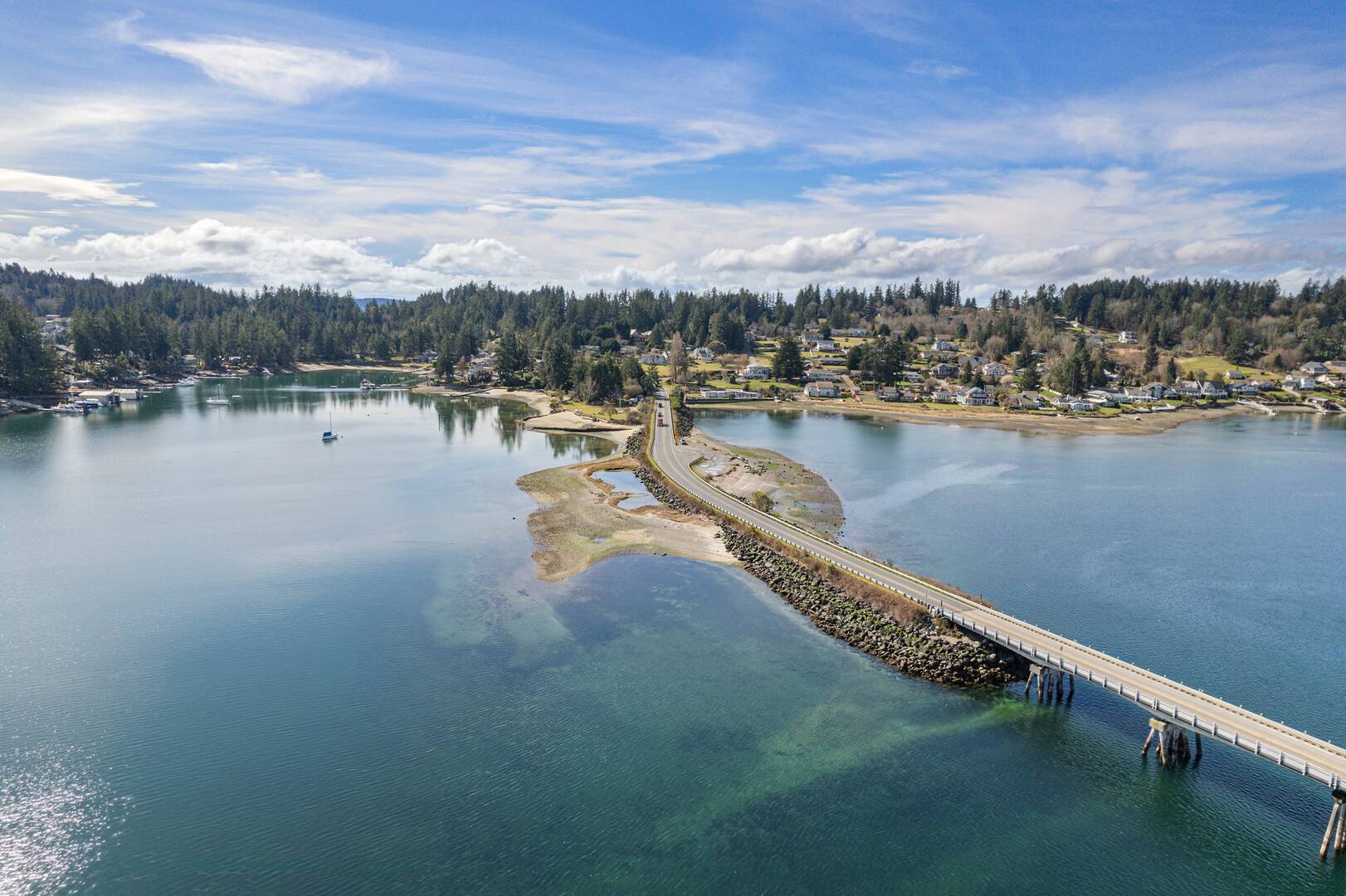 1276 12th Ct Fox Island, WA 98333