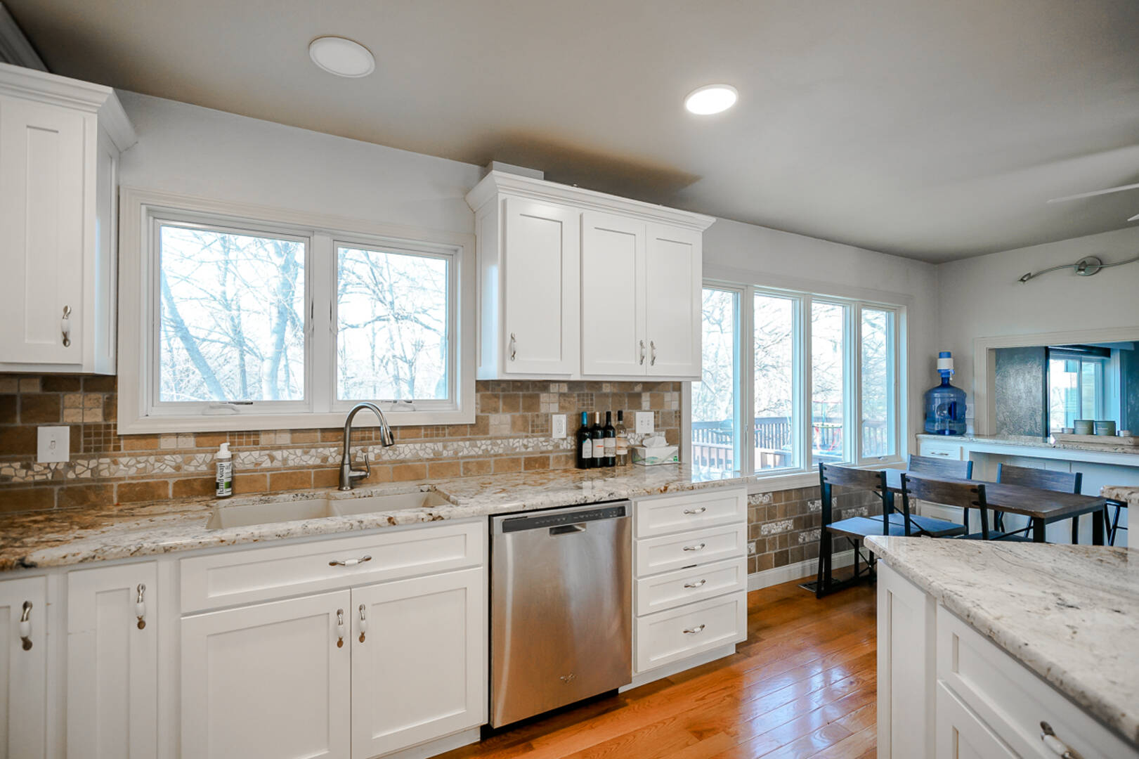 211 Burning Tree Dr Pekin, IL 61554