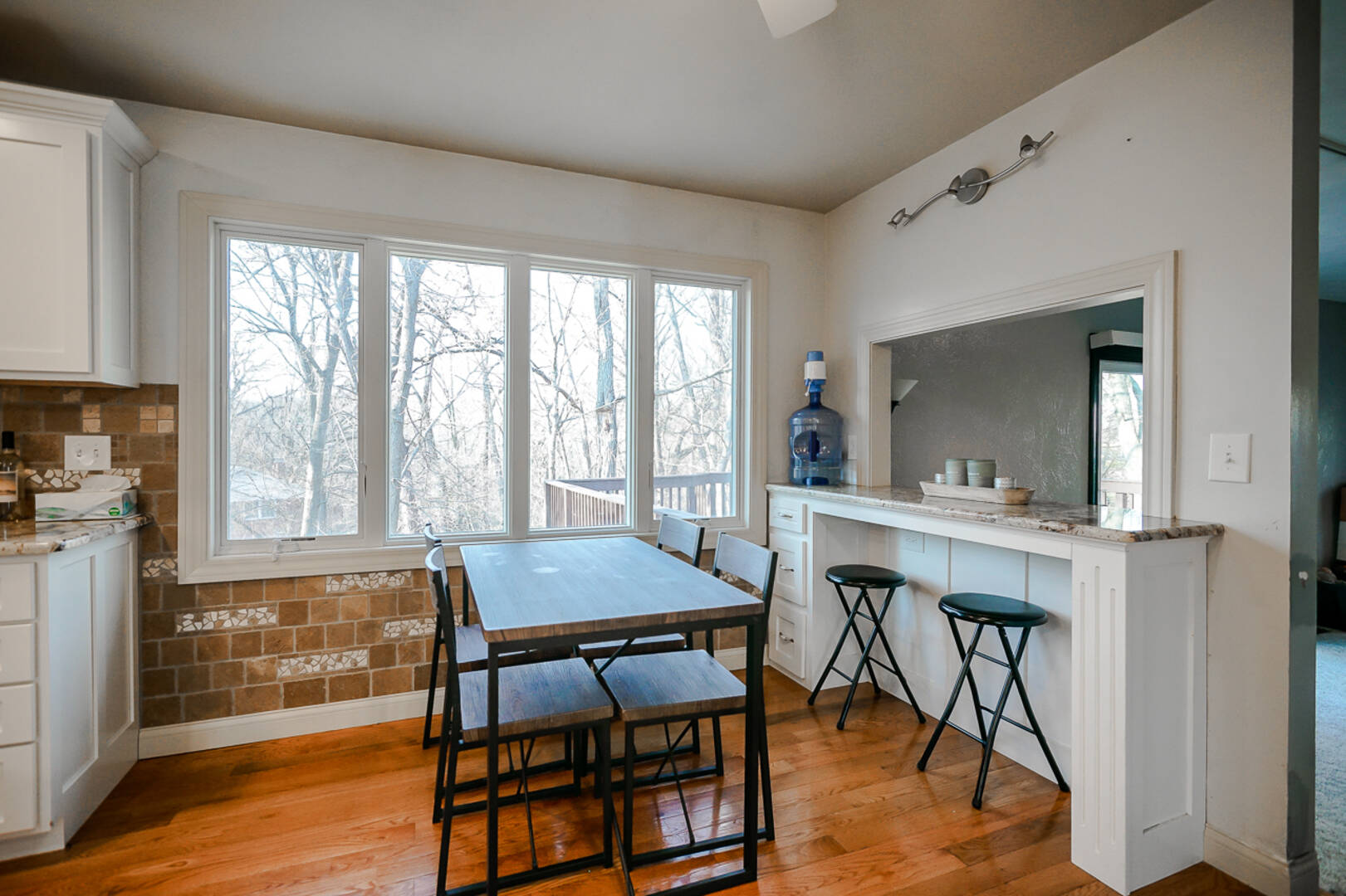 211 Burning Tree Dr Pekin, IL 61554