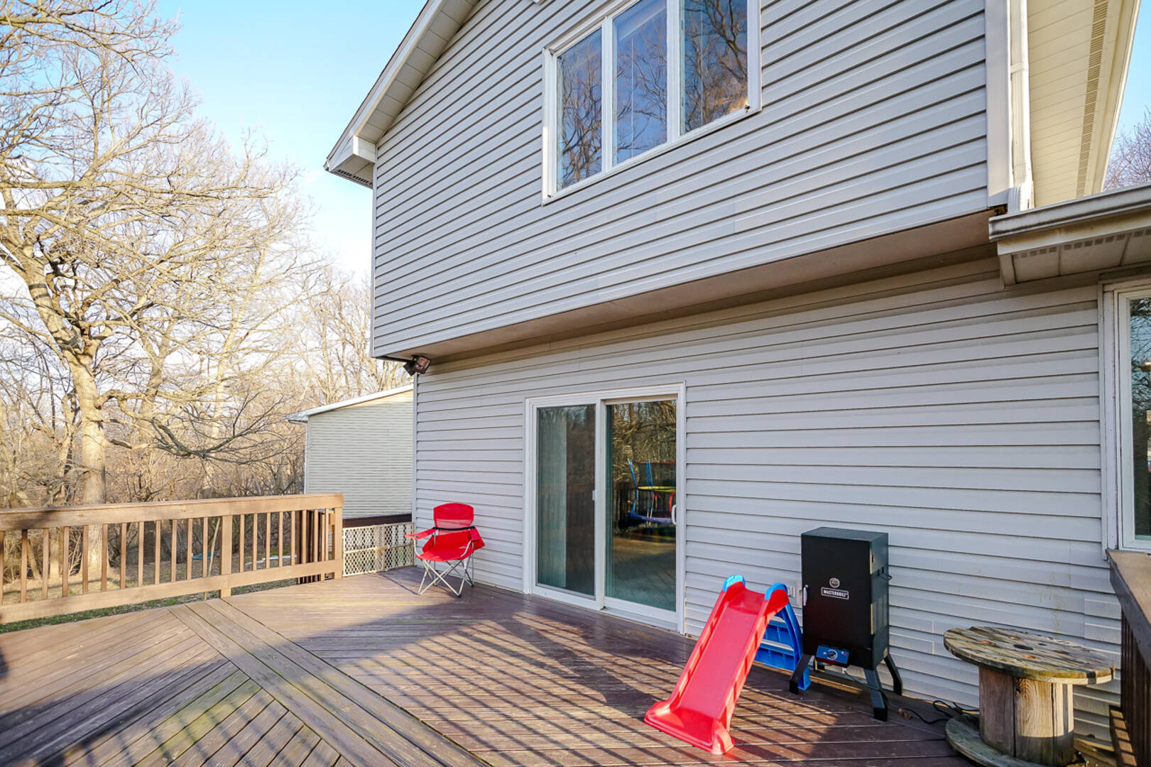 211 Burning Tree Dr Pekin, IL 61554