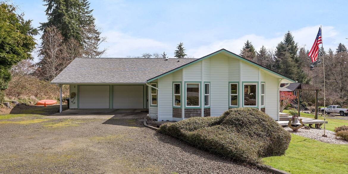 Brivity 1407 Fowler Rd Raymond, WA 98577