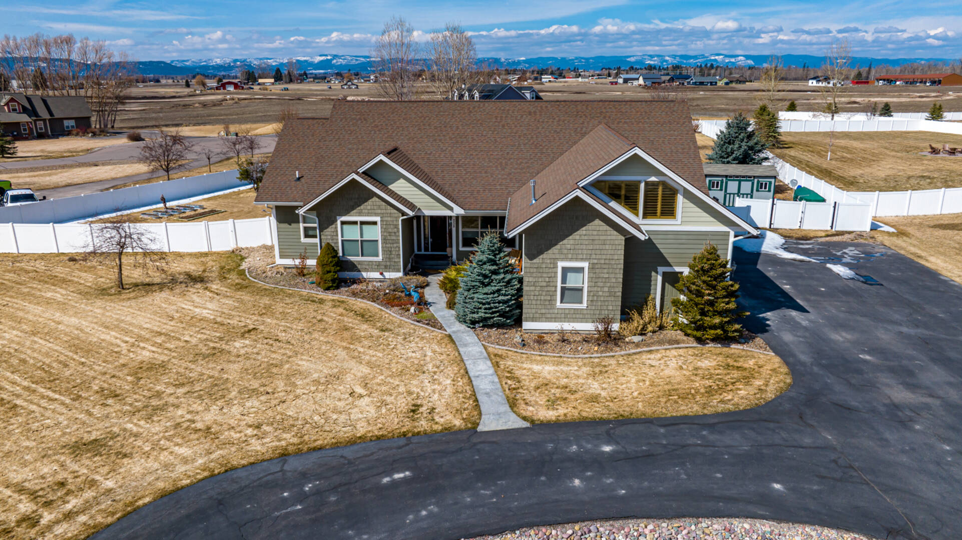 258 Mcwenneger Dr Kalispell, MT 59901