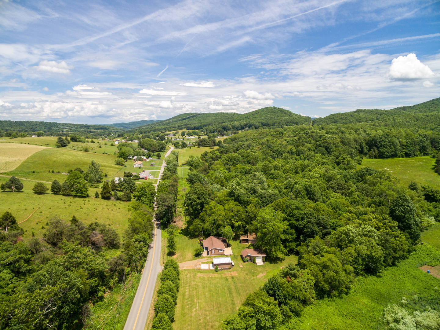 Brivity 1639 Castleton Road Max Meadows, VA 24360 Virtual Tour