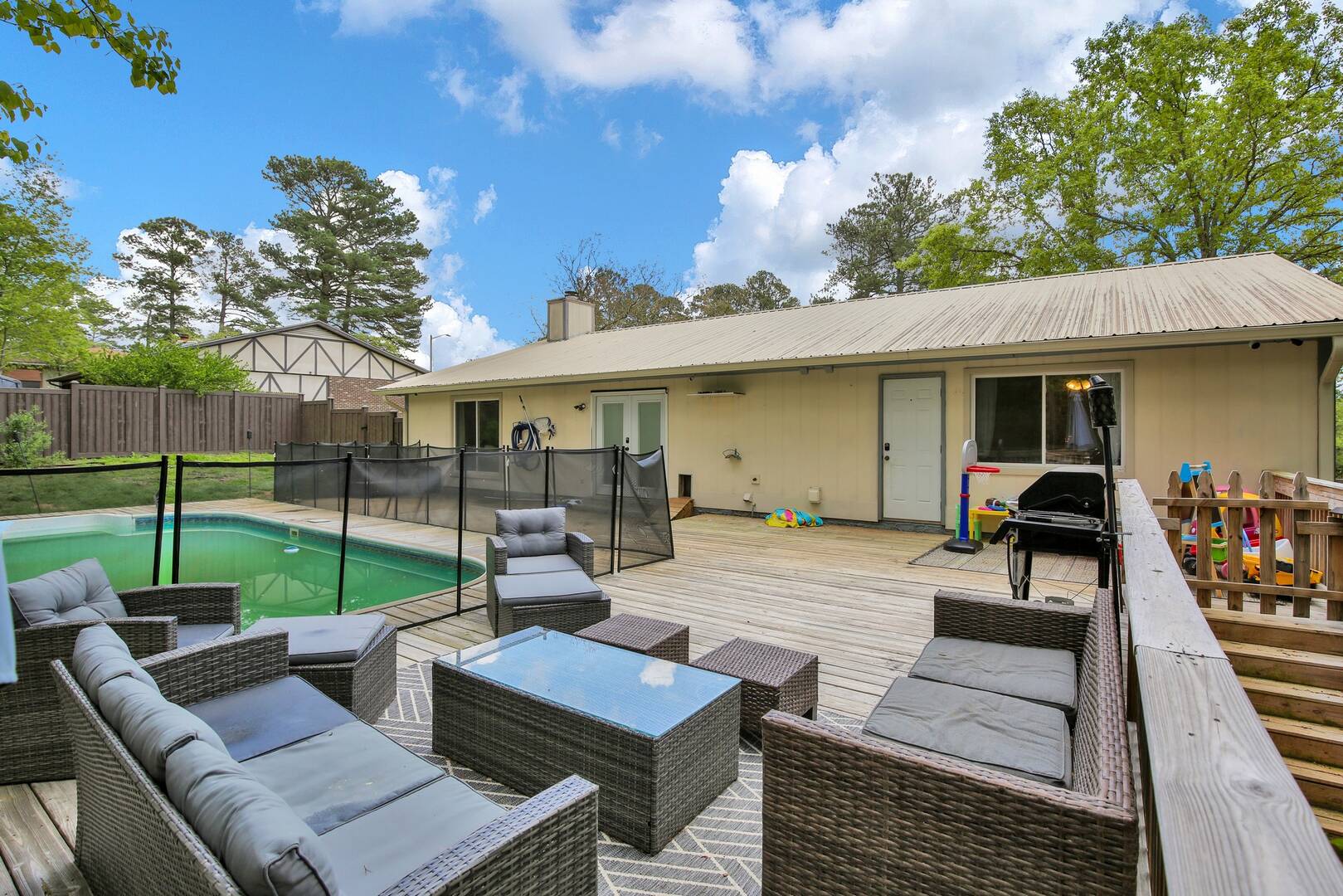 3564 Barron Way Fayetteville , NC 28311