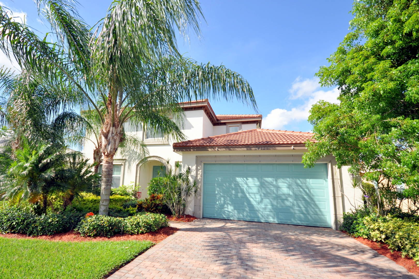 2402 Bellarosa West Palm Beach, FL 33411