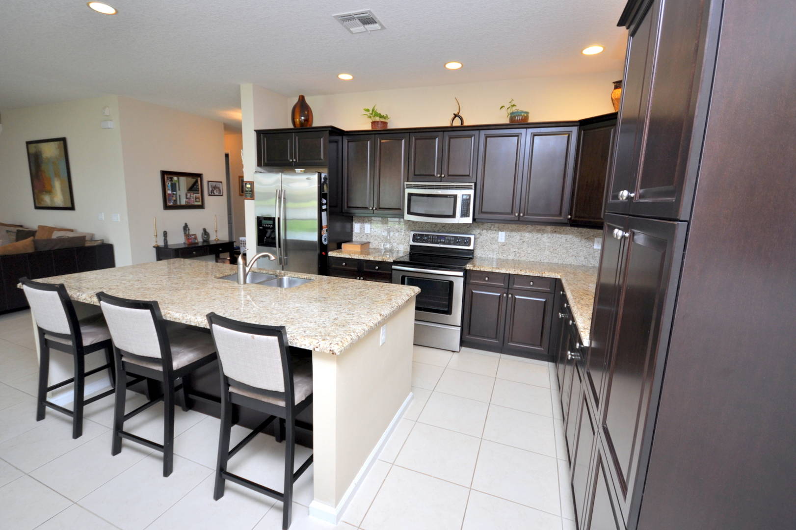 2402 Bellarosa West Palm Beach, FL 33411