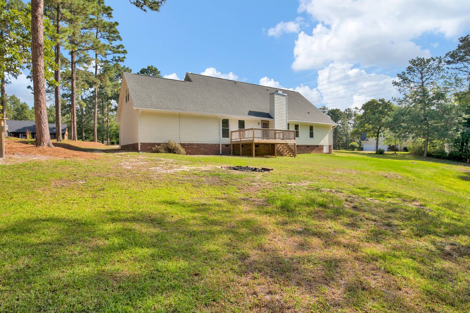 615 Foxlair Dr  Fayetteville, NC 28311