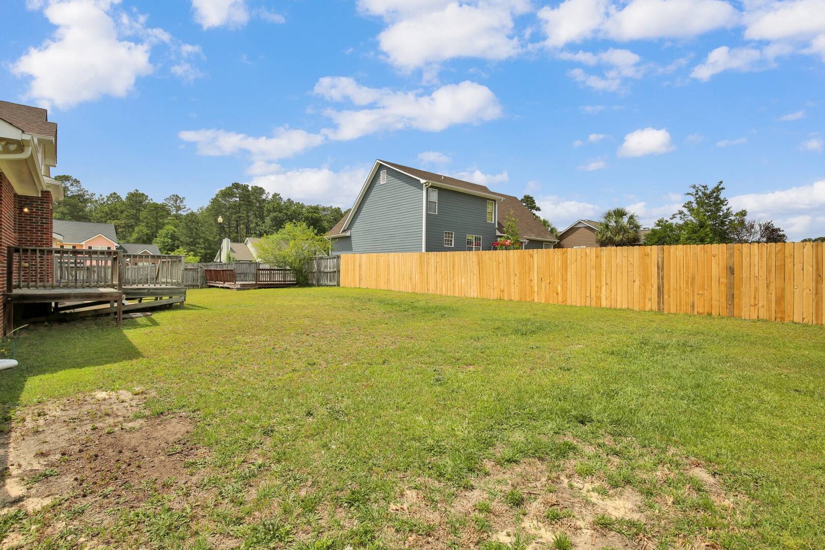 202 Dolphin Dr Raeford, NC 28376