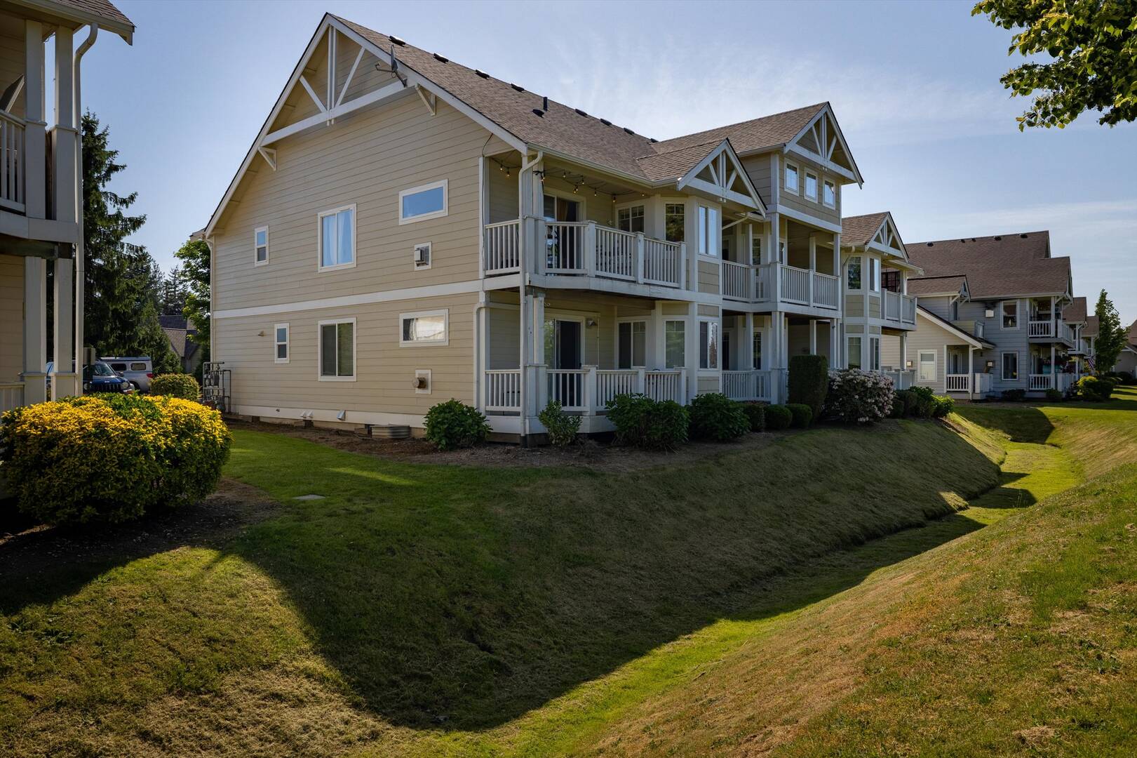 236 W Maberry Dr #203 Lynden, WA 98264