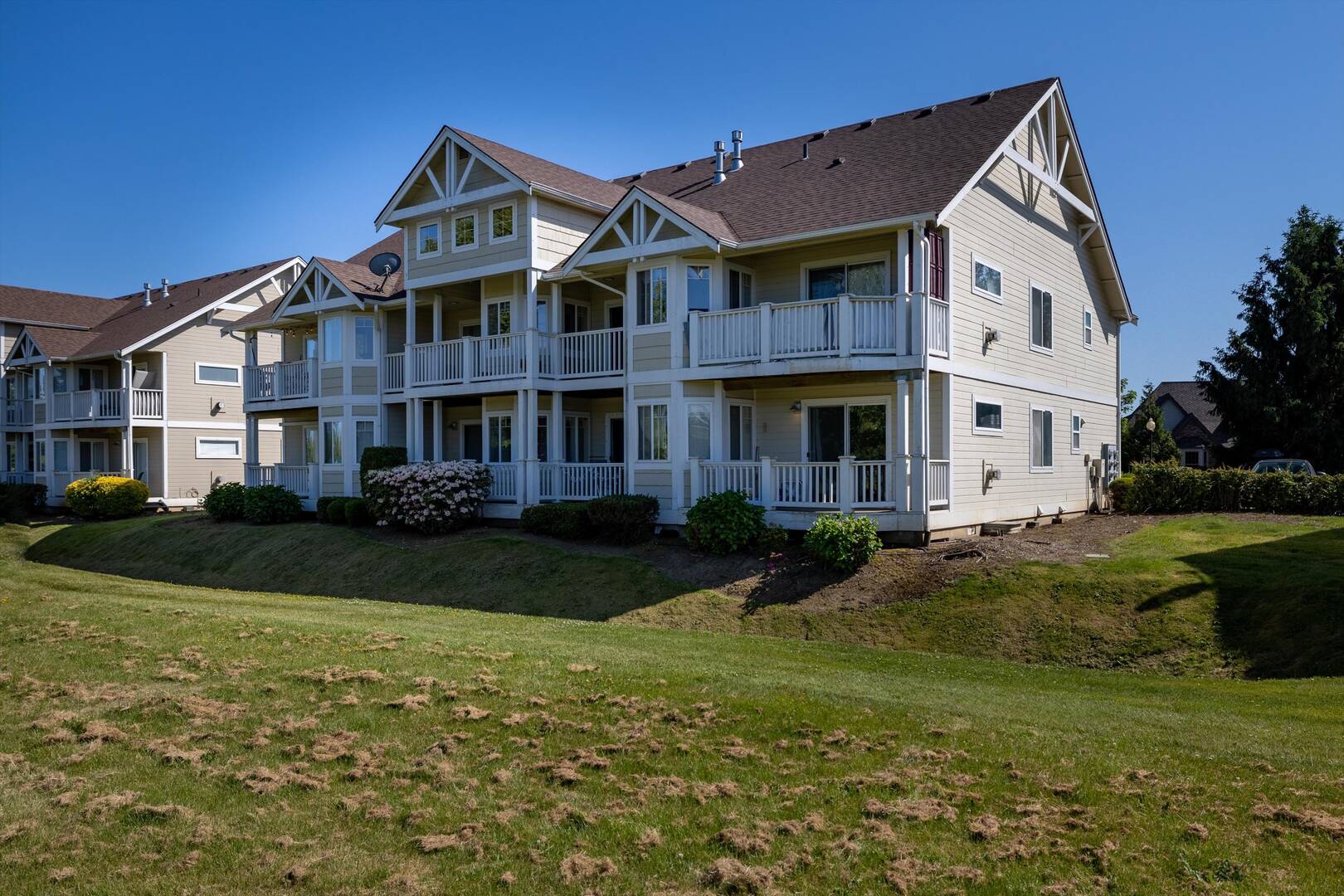 236 W Maberry Dr #203 Lynden, WA 98264