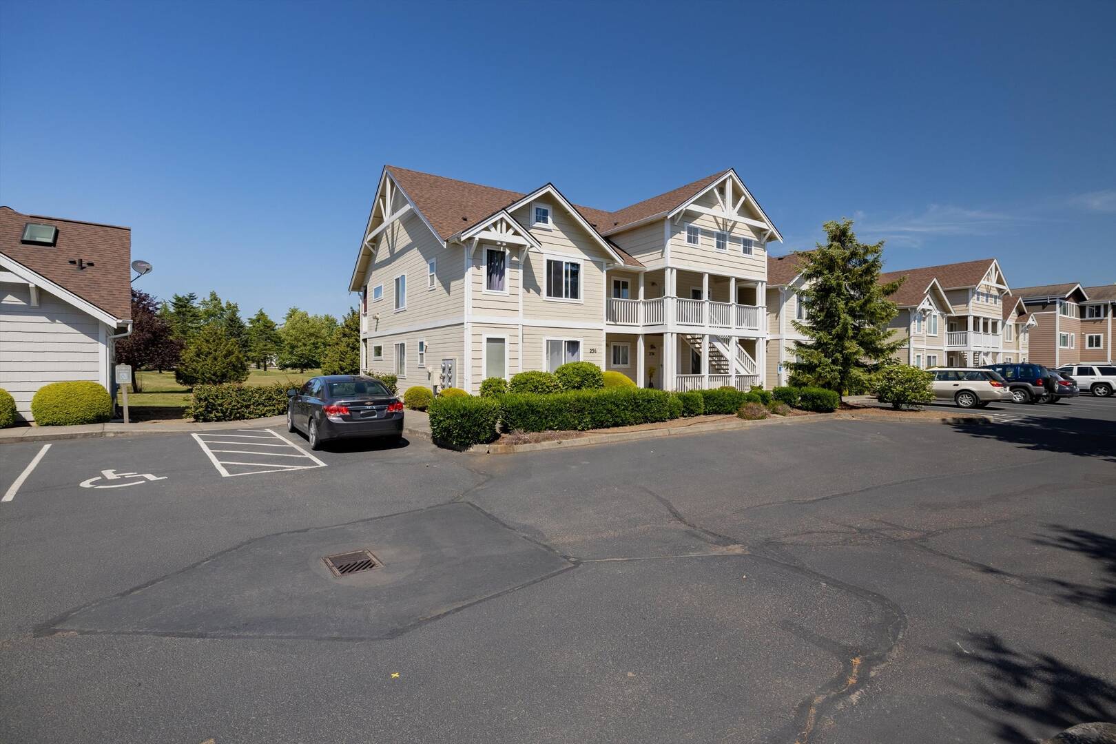 236 W Maberry Dr #203 Lynden, WA 98264