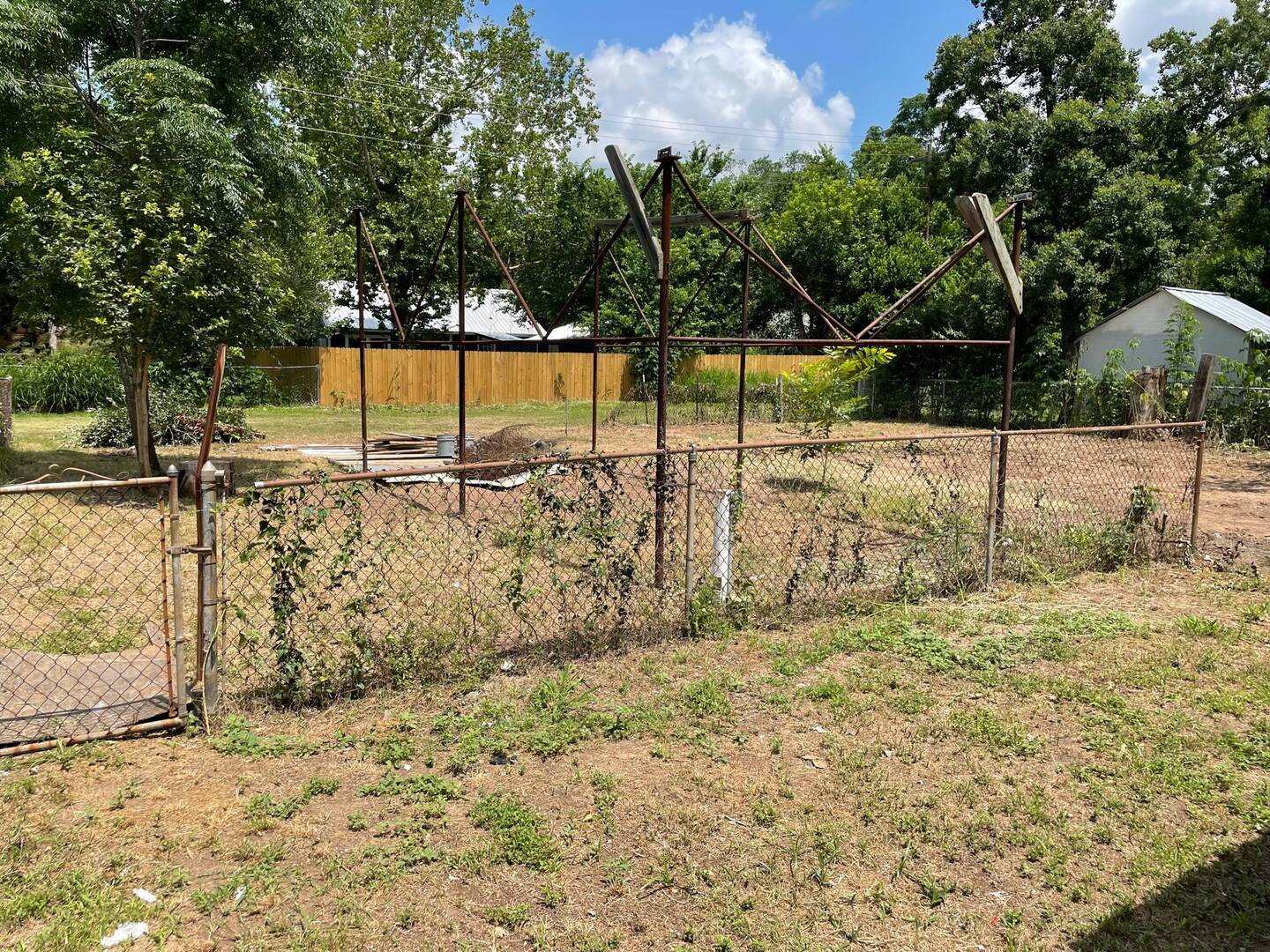 144 Hickory St Luling TX 78648 Luling, TX 78648