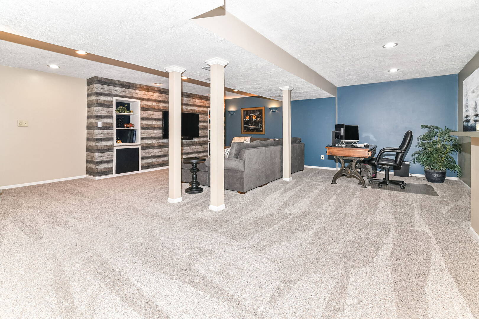 13461 Versailles Dr Carmel, IN 46032