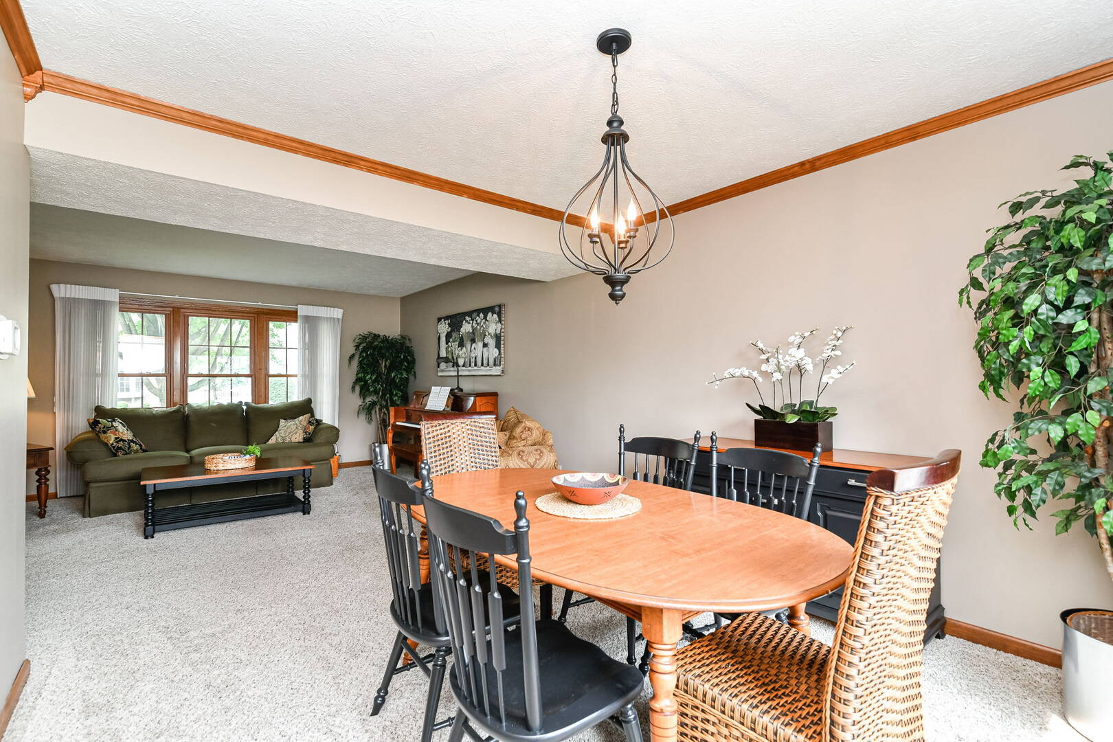 13461 Versailles Dr Carmel, IN 46032