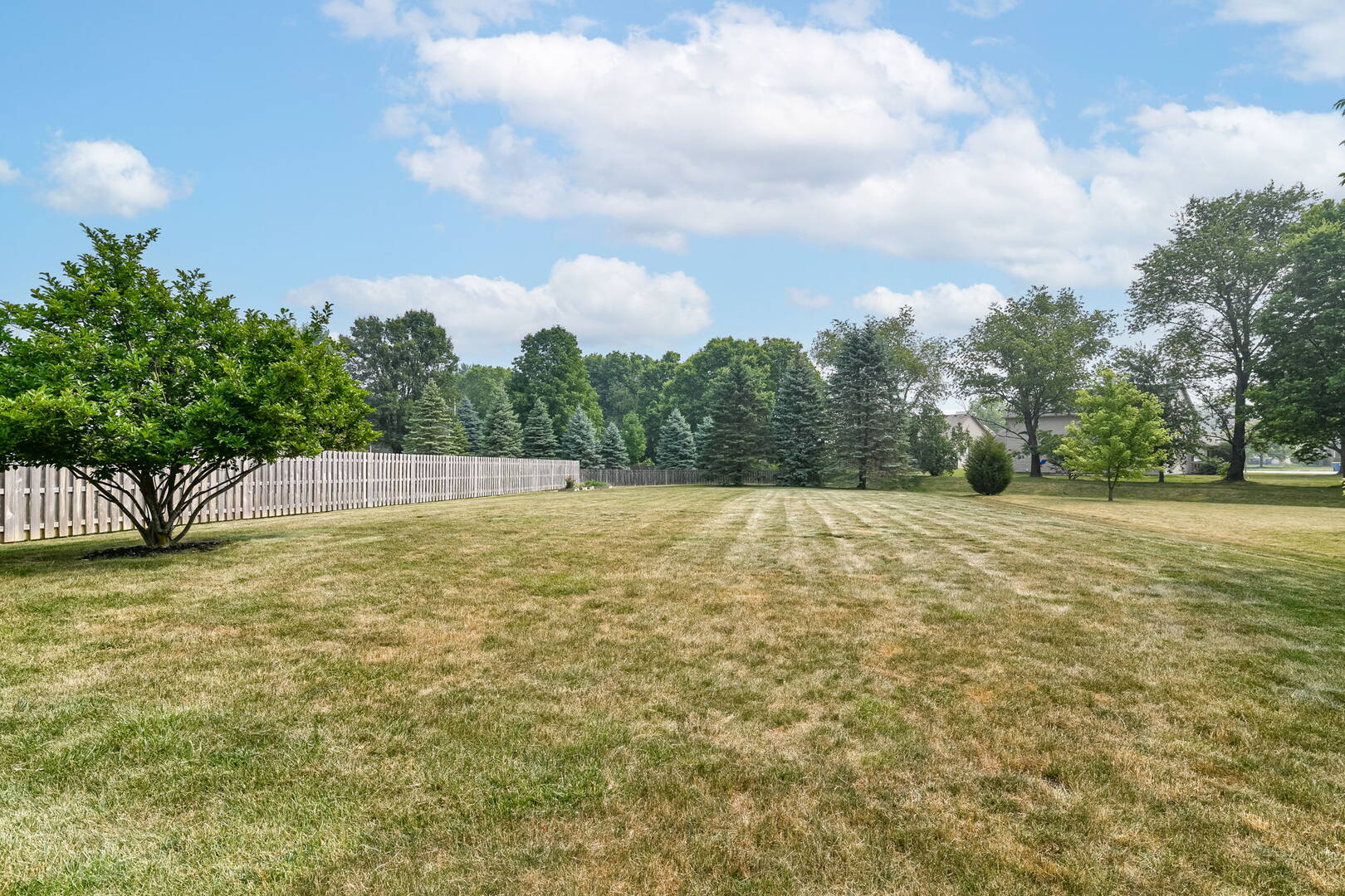 13461 Versailles Dr Carmel, IN 46032