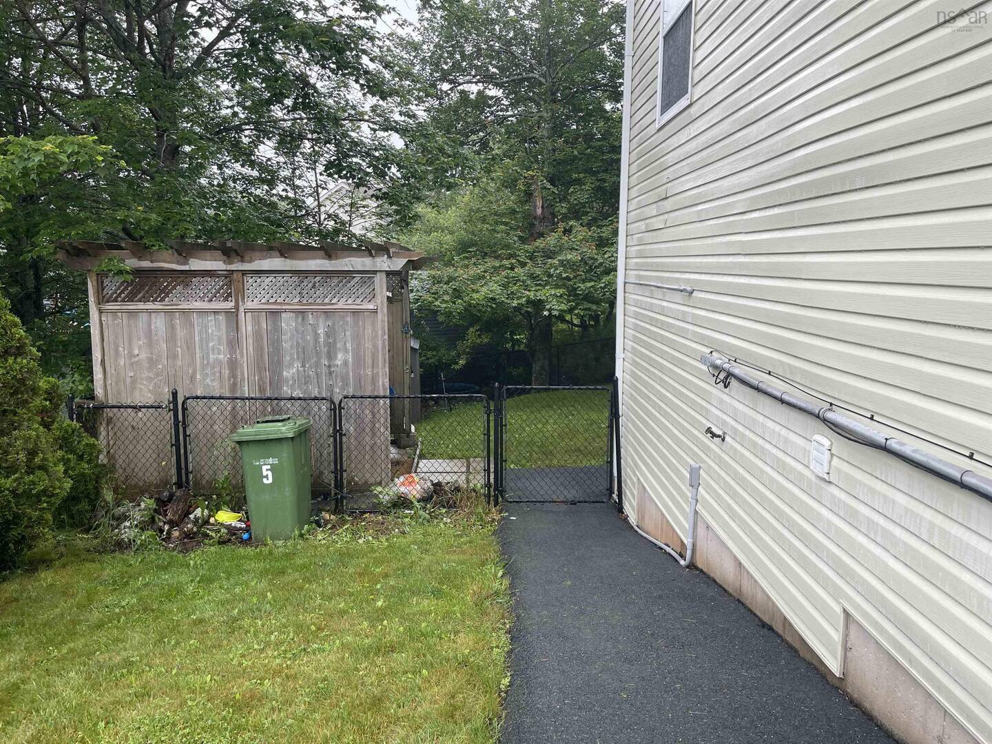 5 Lochiel Cir Westphal, NS B2W6H1