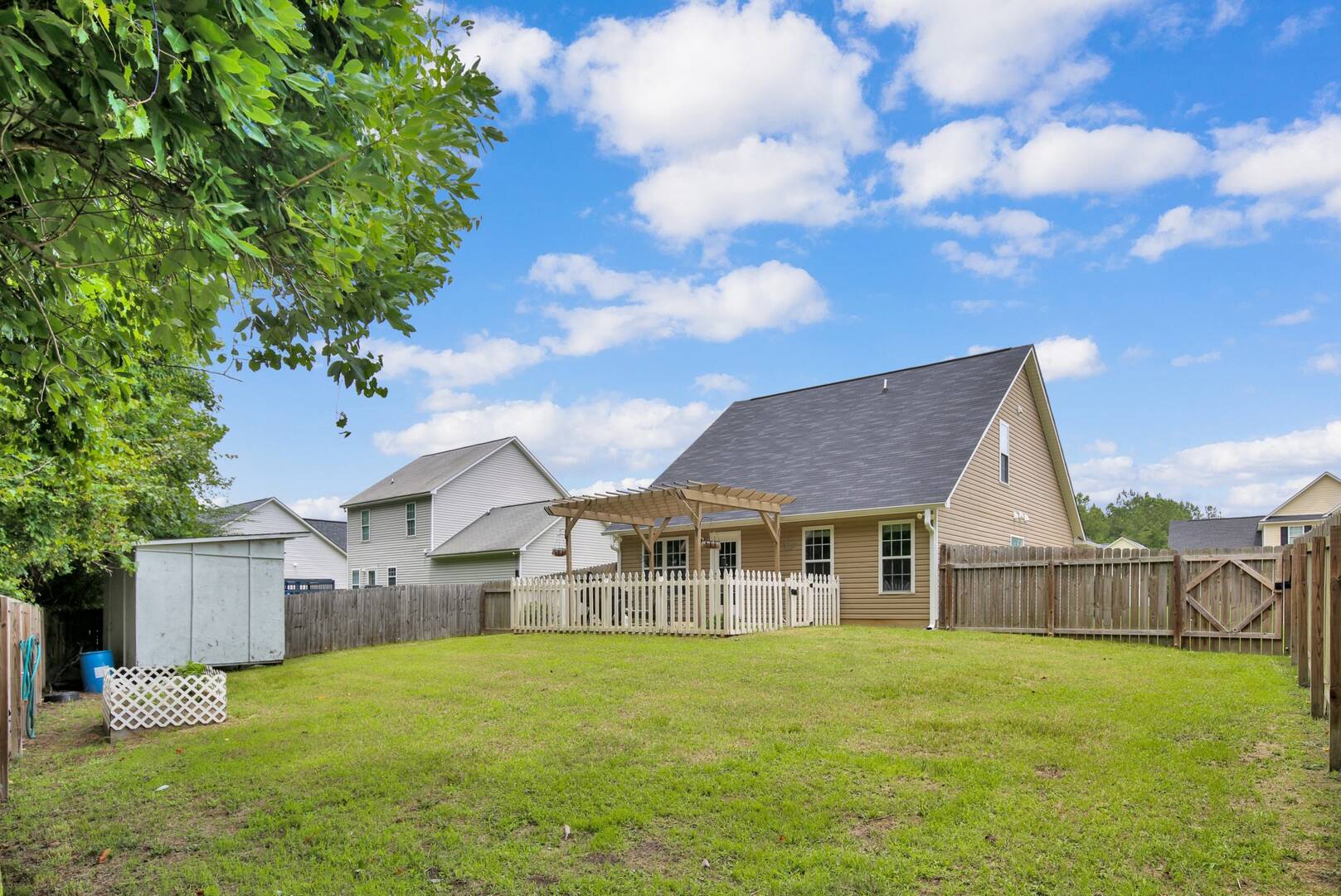 234 Cape Fear Rd Raeford, NC 28376