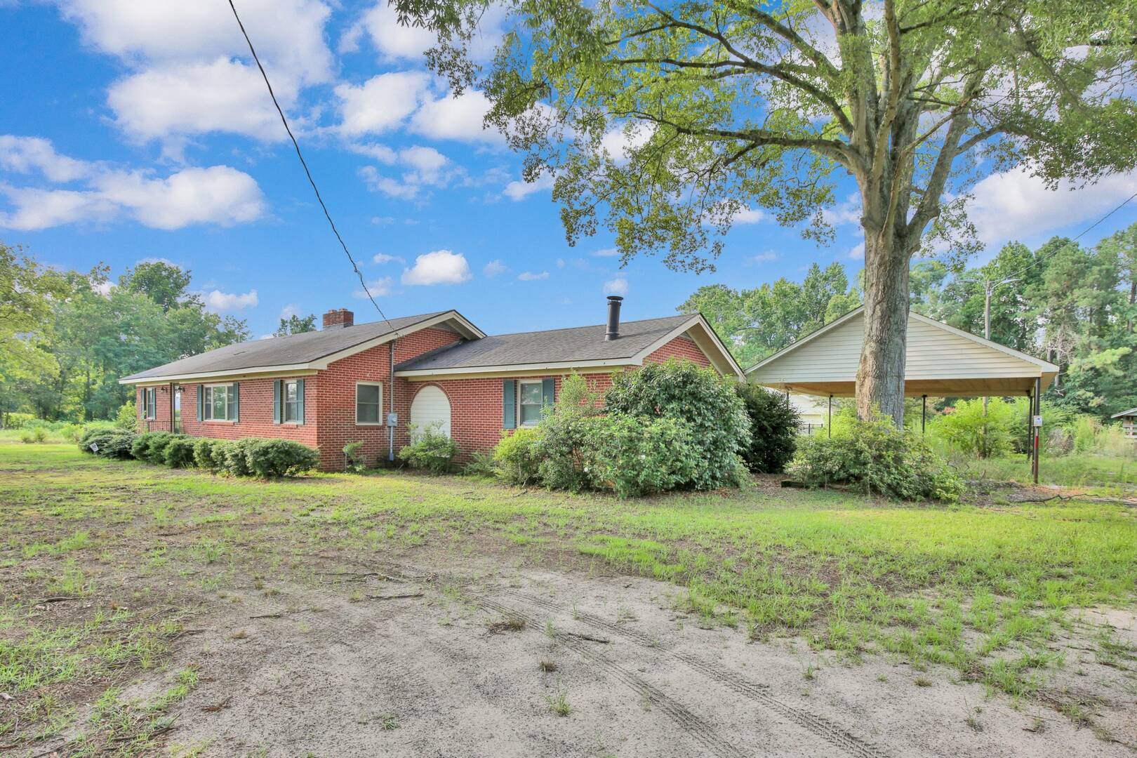 1575 S. Duffie Rd Red Springs, NC 28377